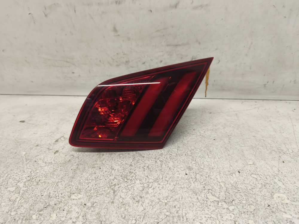 FEU ARRIERE DROIT PEUGEOT - Vue 1